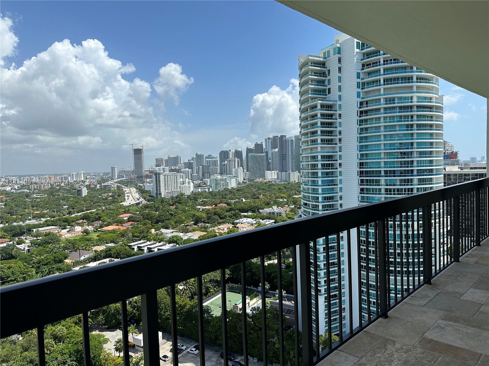 2333 Brickell Ave. # 2716