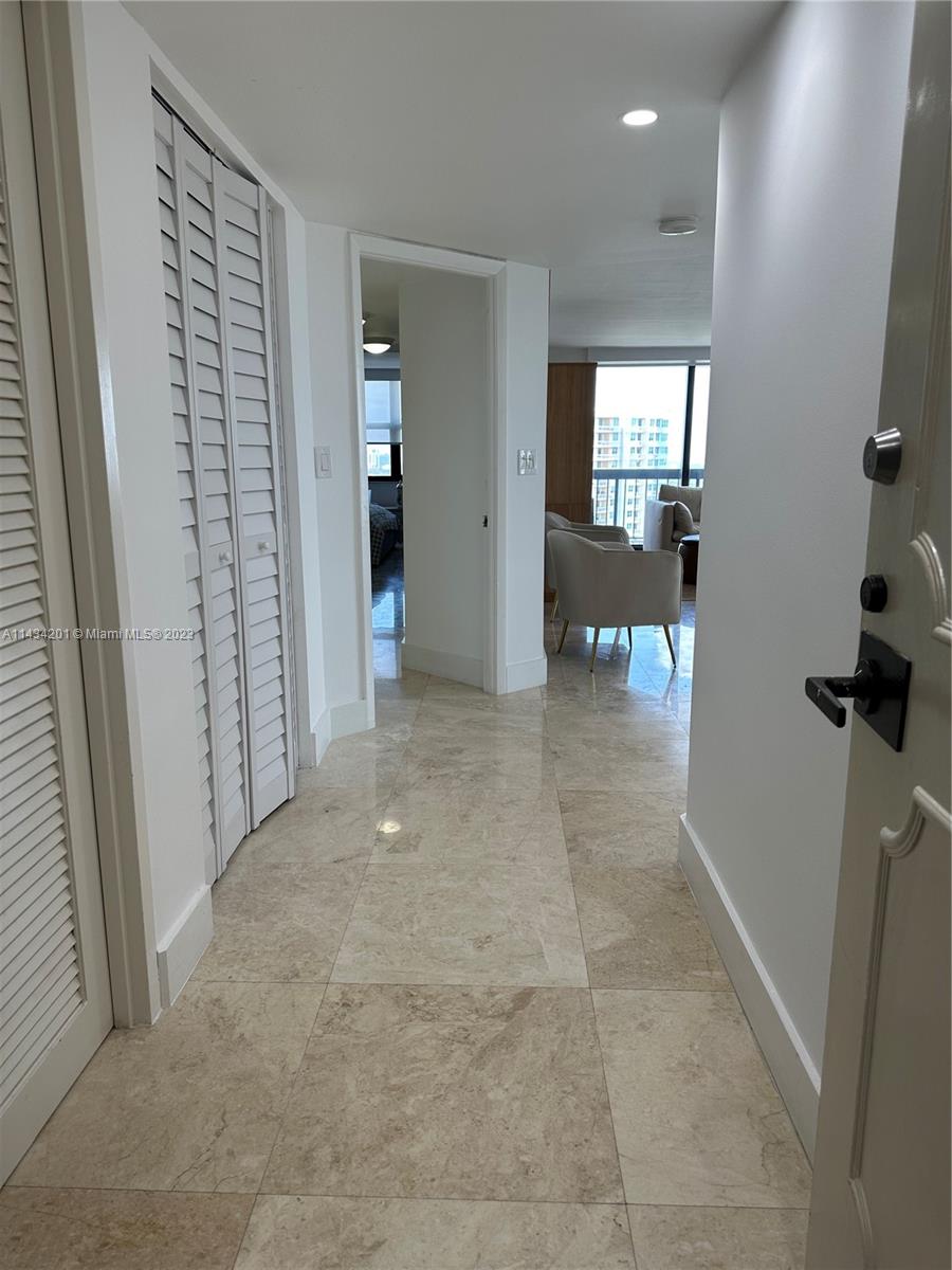 2333 Brickell Ave. # 2716