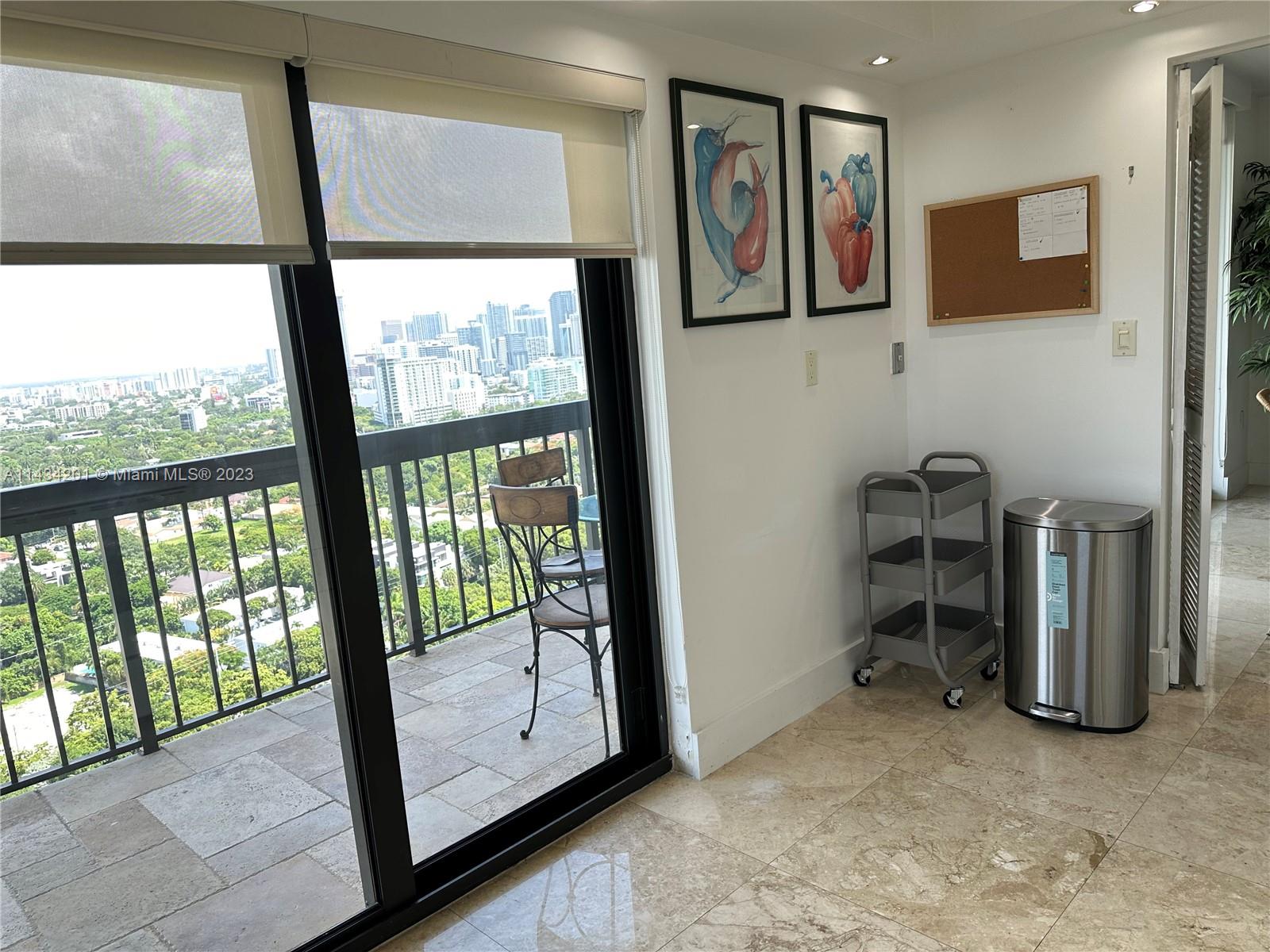 2333 Brickell Ave. # 2716