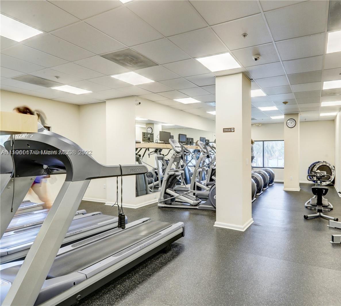 2333 Brickell Ave. # 2716