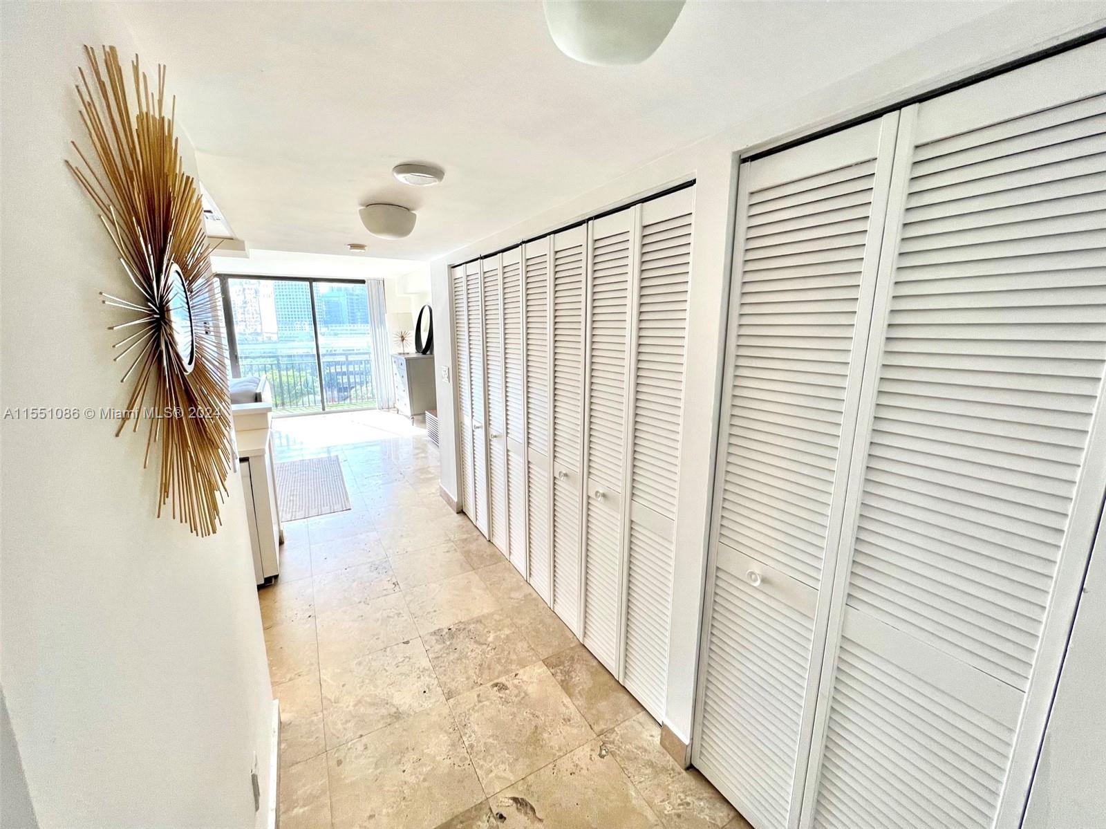 540 Brickell Key Dr # 809