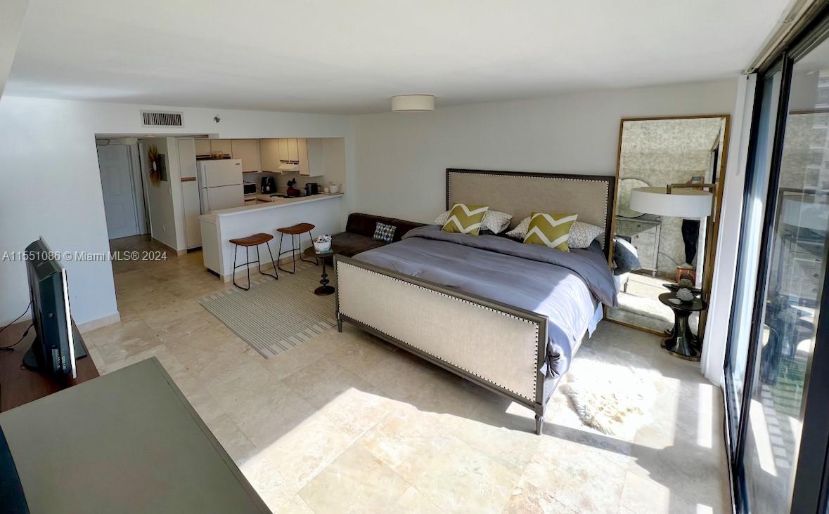 540 Brickell Key Dr # 809