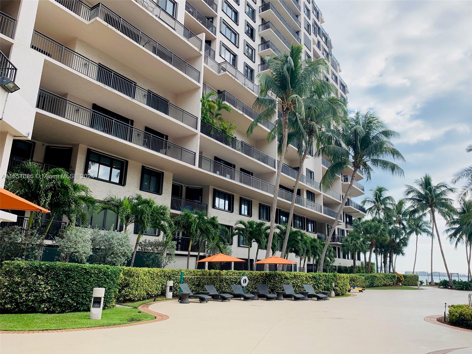 540 Brickell Key Dr # 809