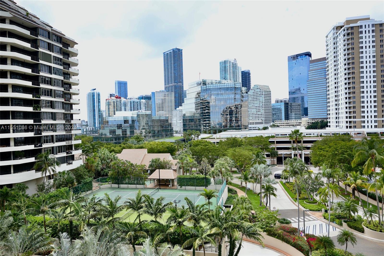 540 Brickell Key Dr # 809