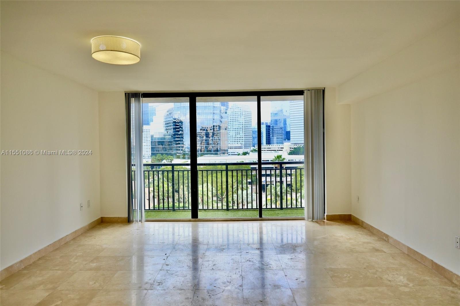 540 Brickell Key Dr # 809