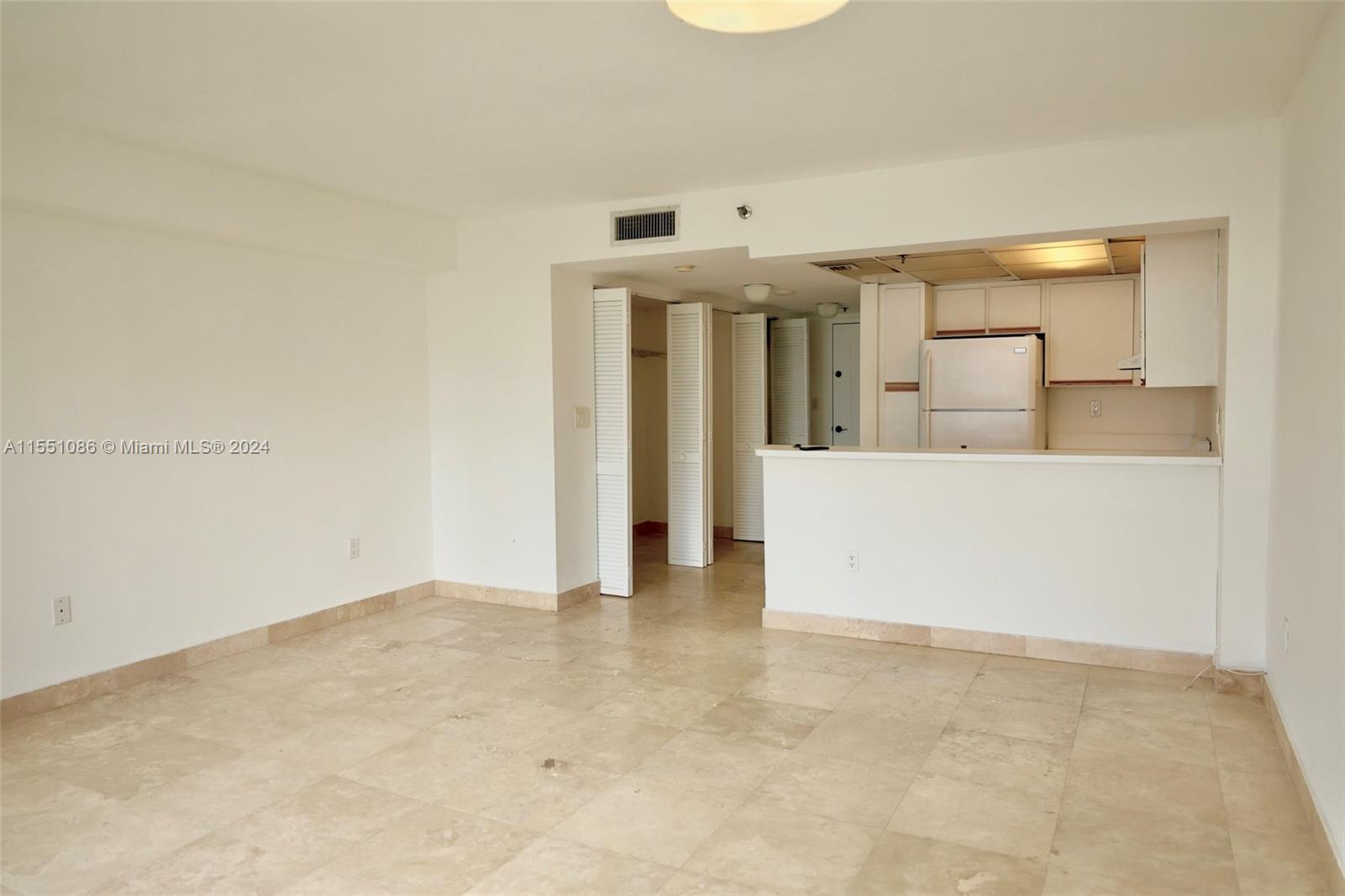 540 Brickell Key Dr # 809