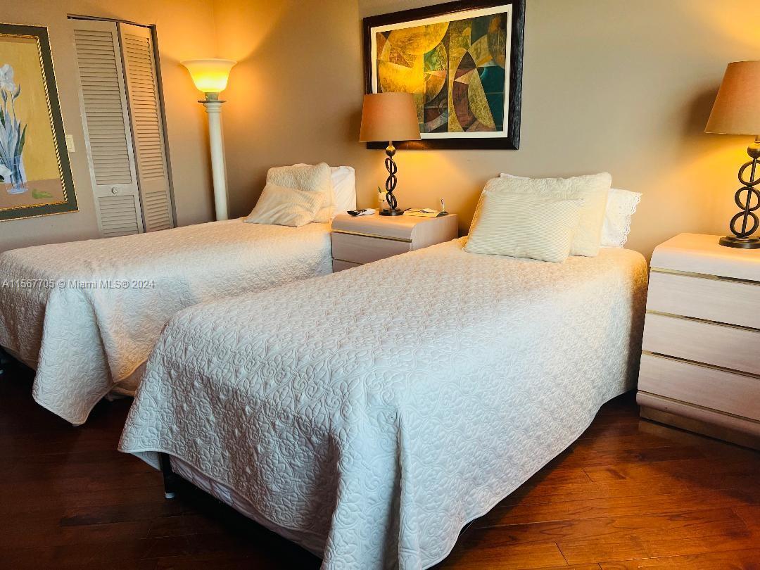 2333 Brickell Ave. # 2402