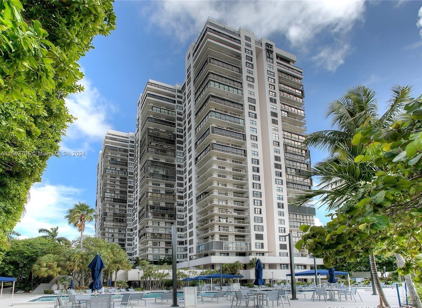 2333 Brickell Ave. # 2402