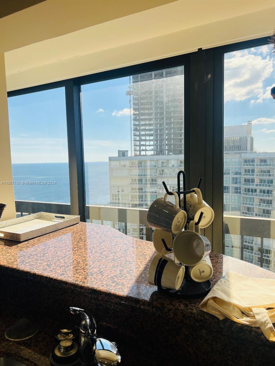 2333 Brickell Ave. # 2402