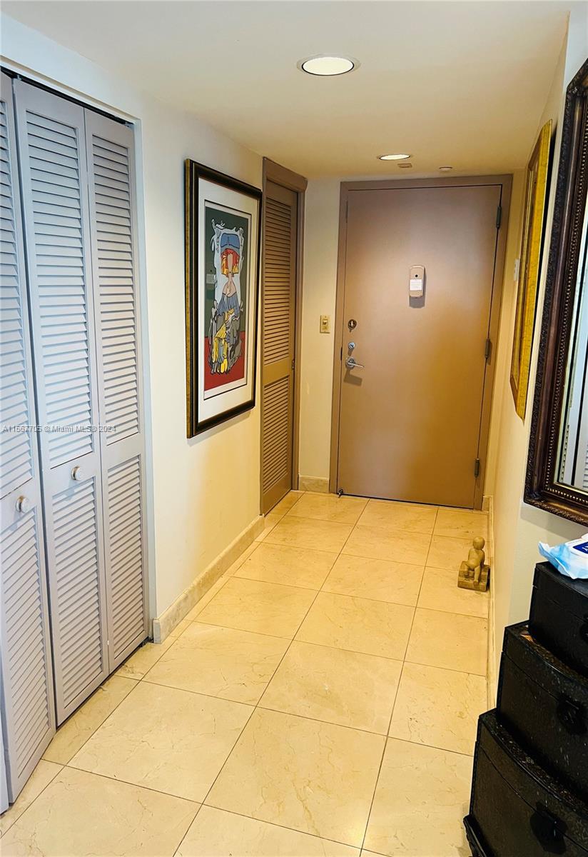 2333 Brickell Ave. # 2402