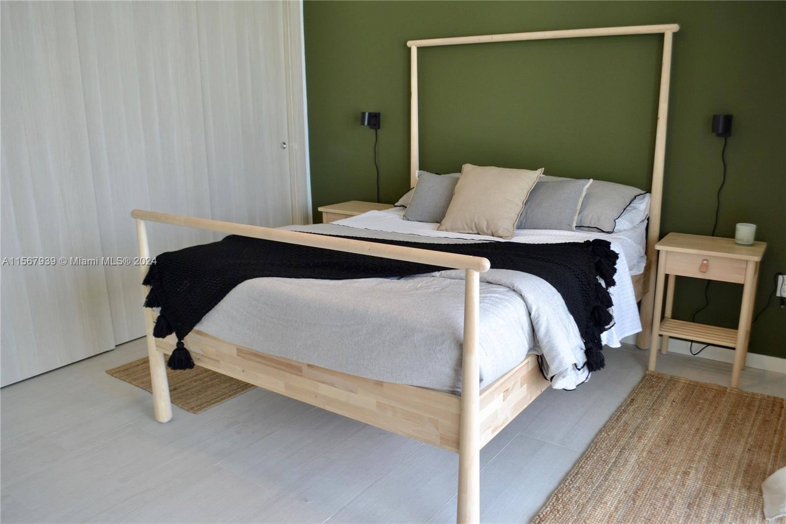 1000 Brickell Plaza # 4704