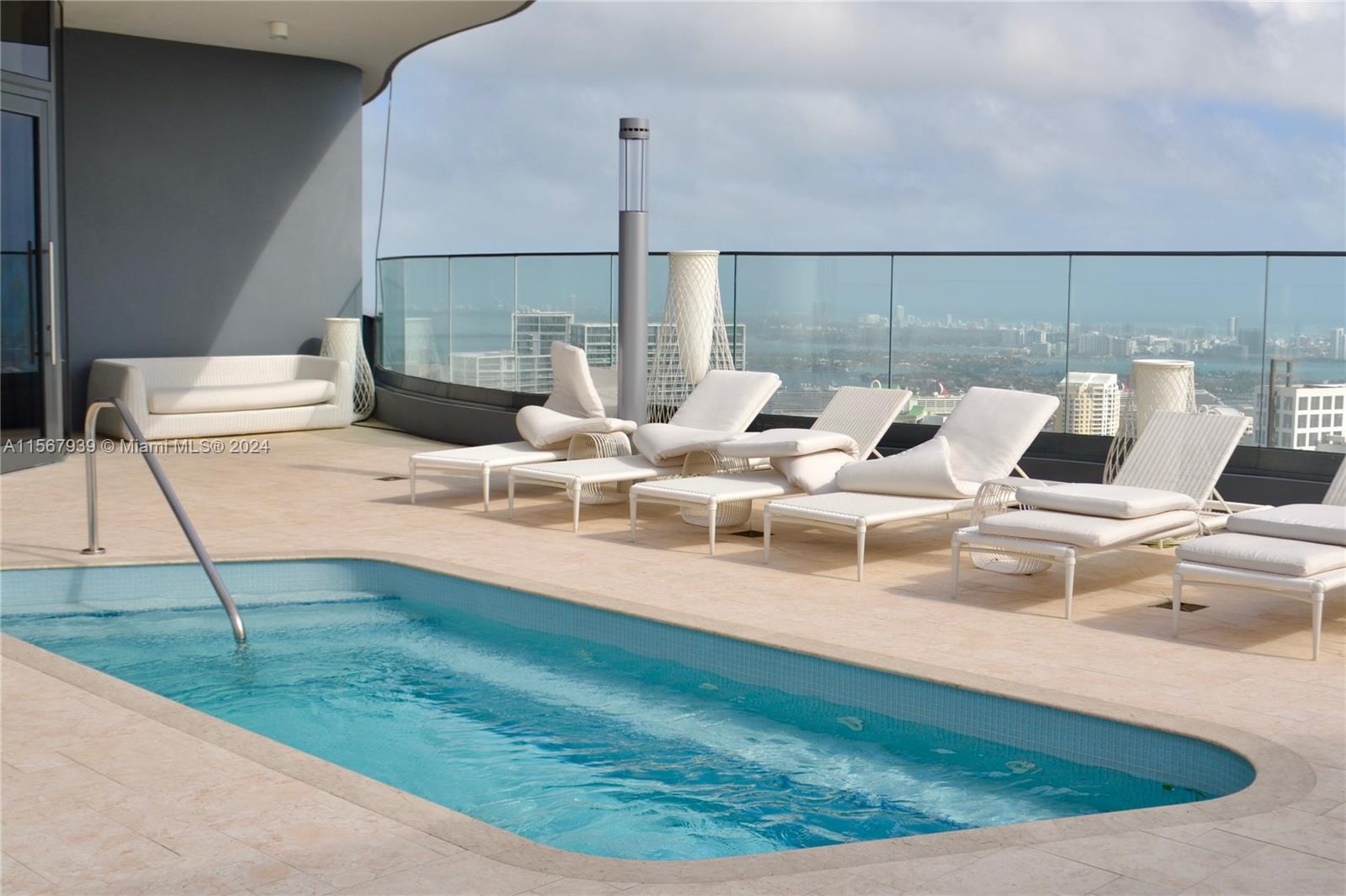 1000 Brickell Plaza # 4704