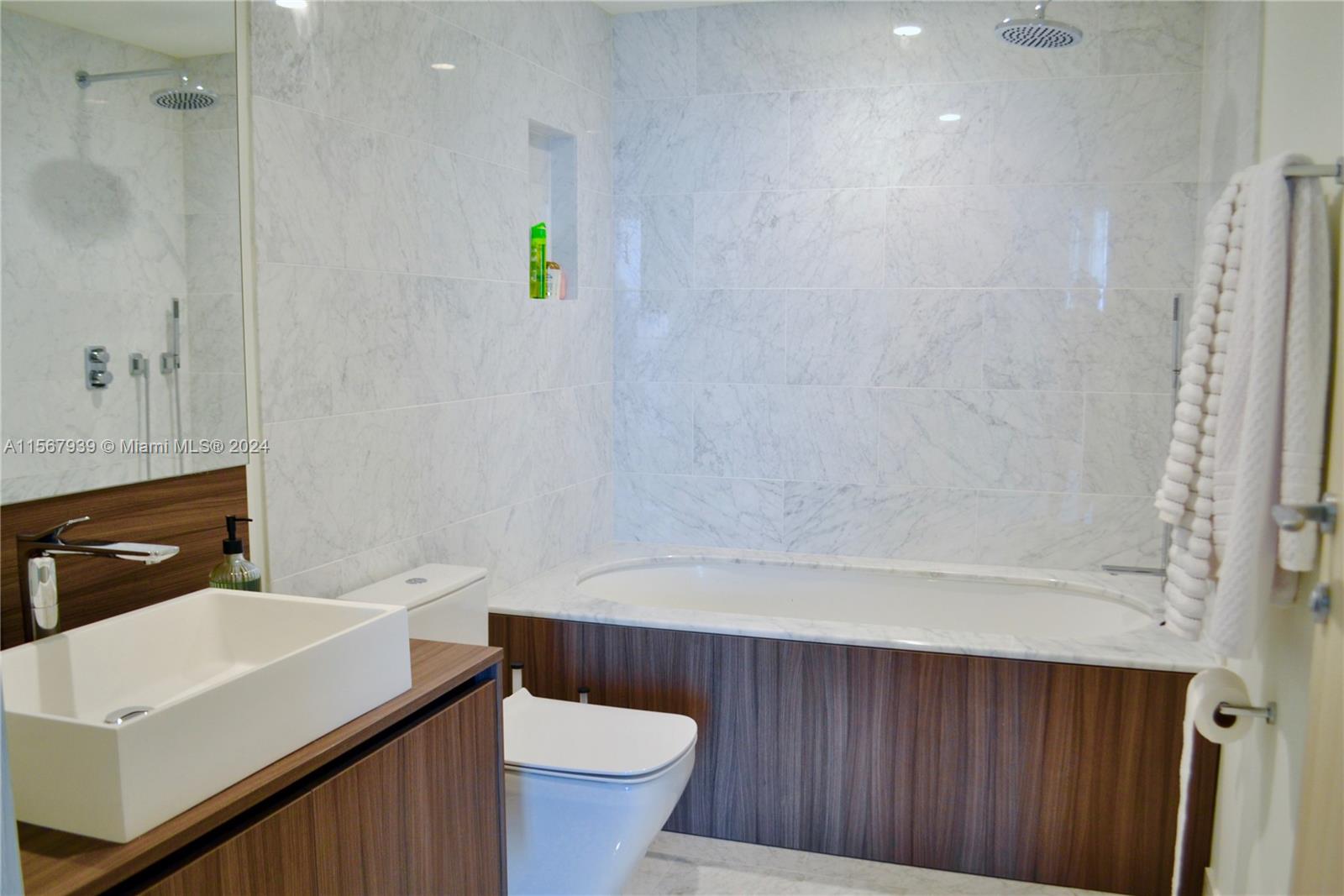 1000 Brickell Plaza # 4704