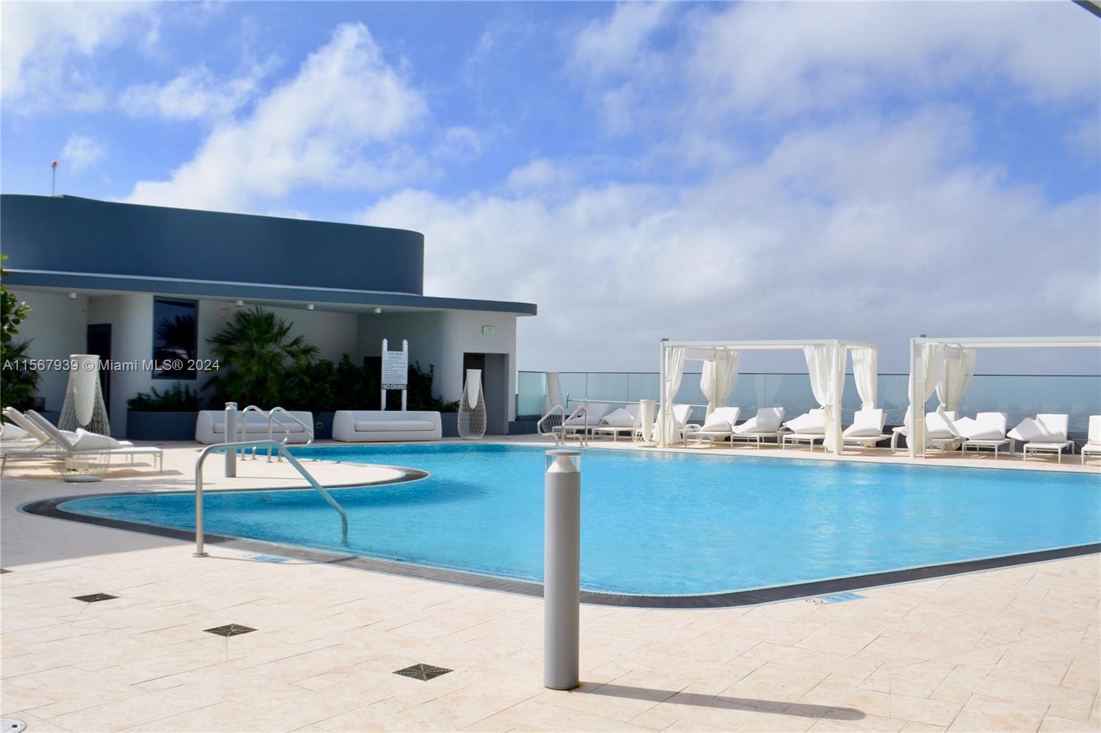 1000 Brickell Plaza # 4704