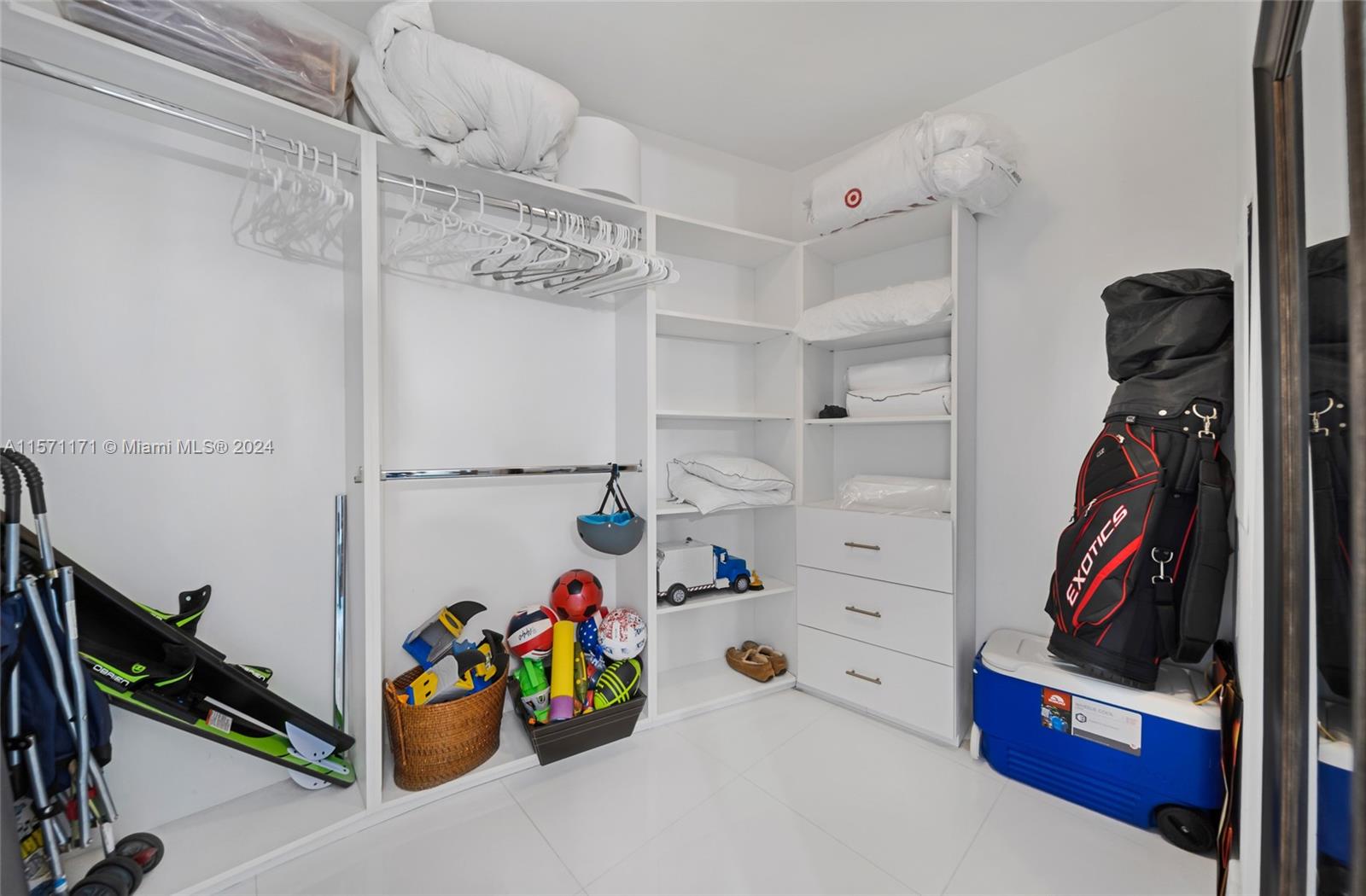 2020 N Bayshore Dr # 710