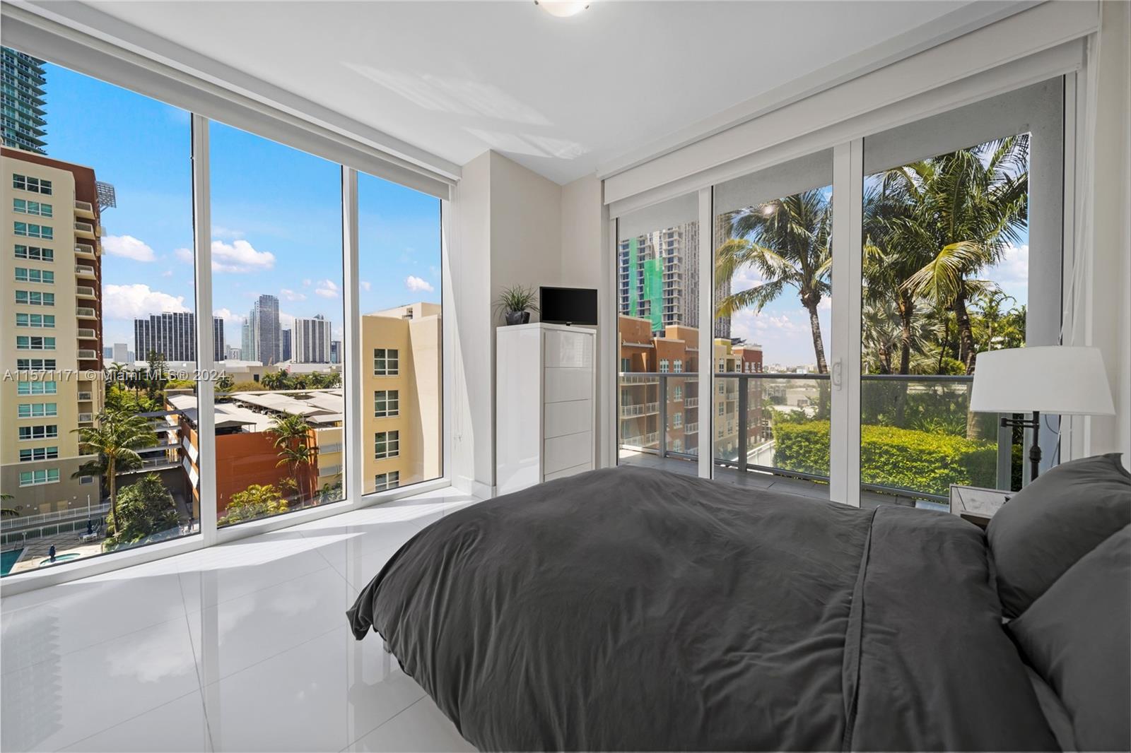 2020 N Bayshore Dr # 710