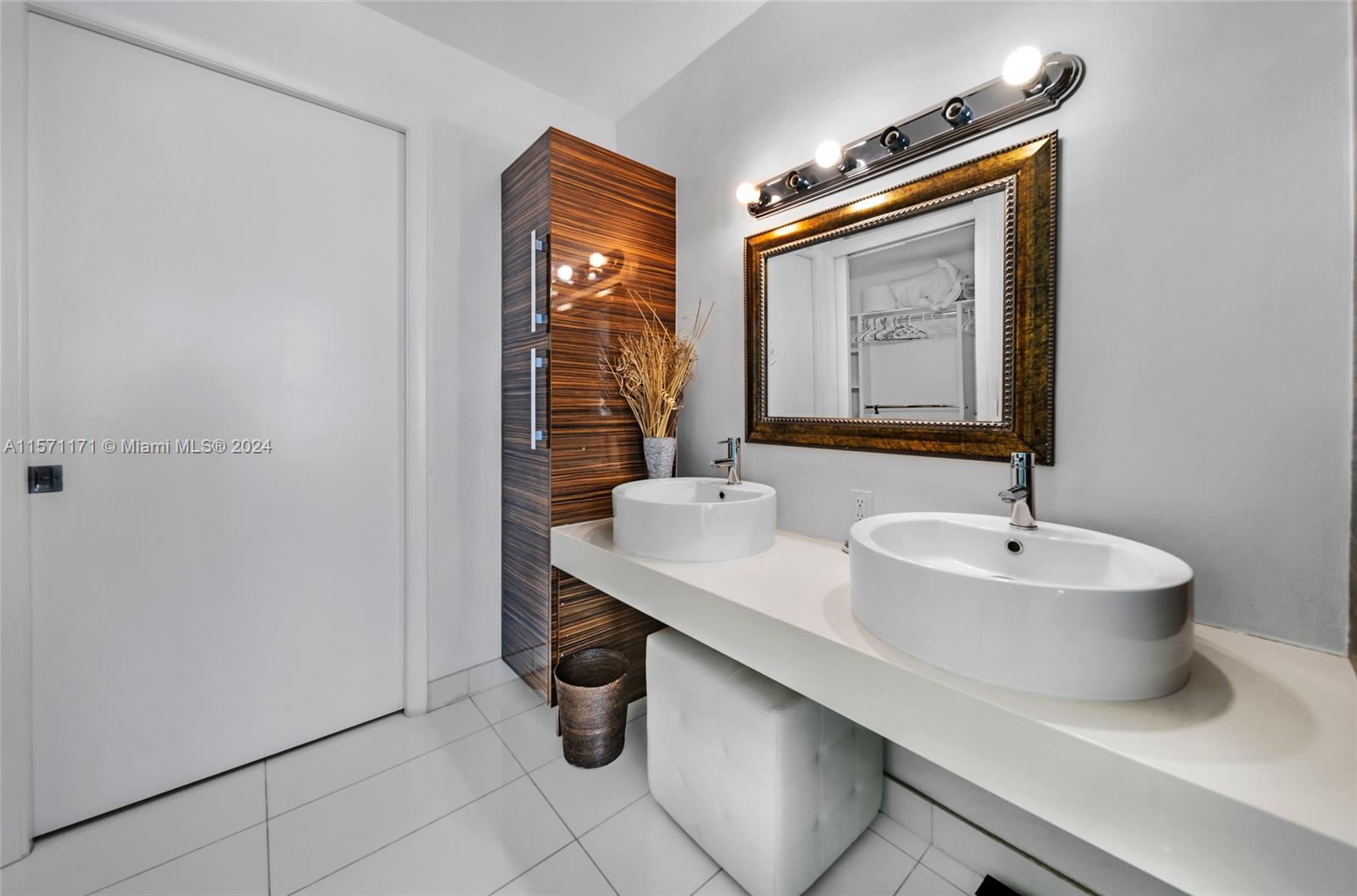 2020 N Bayshore Dr # 710