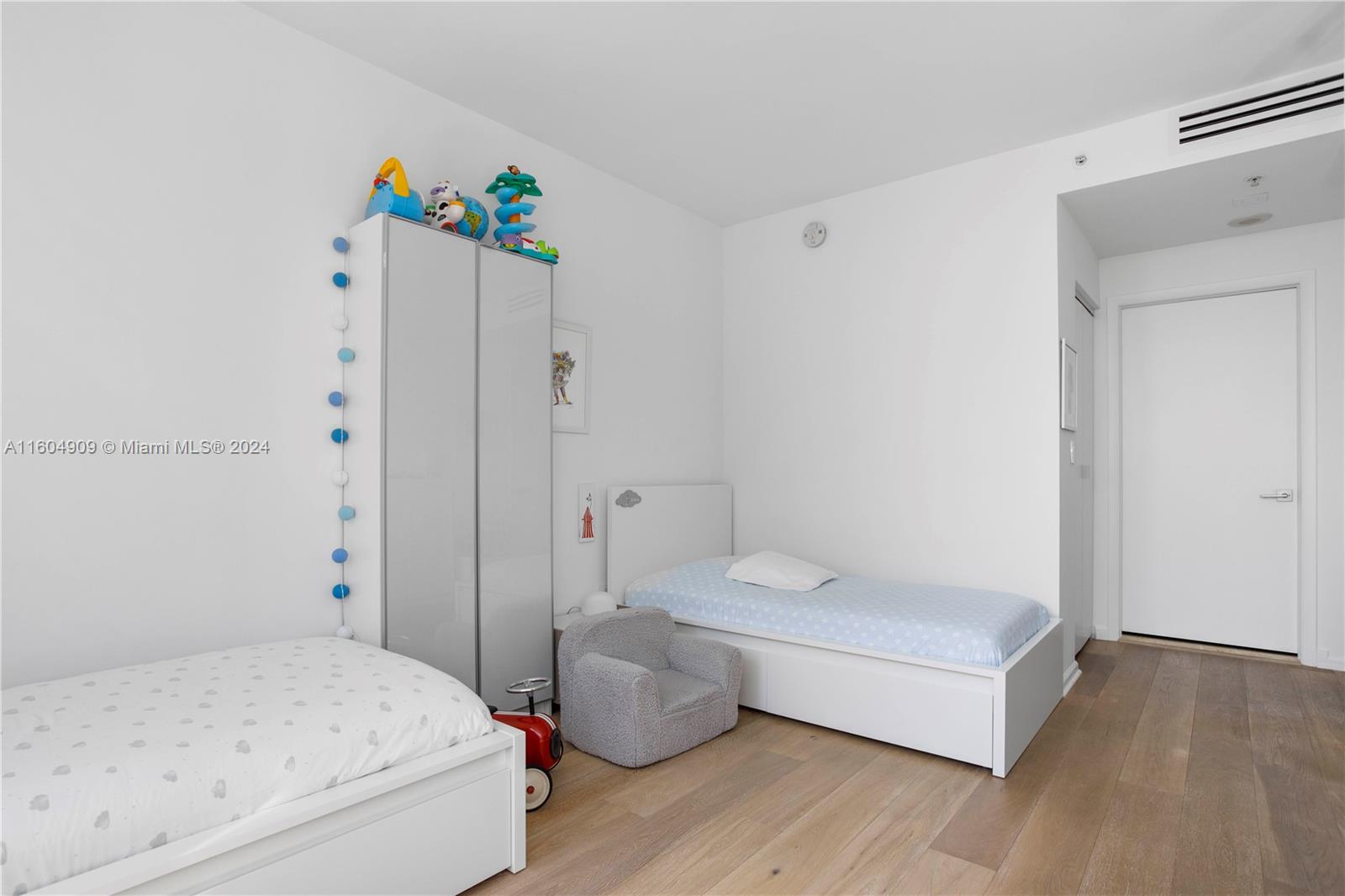 801 Brickell Key Blvd # 3112