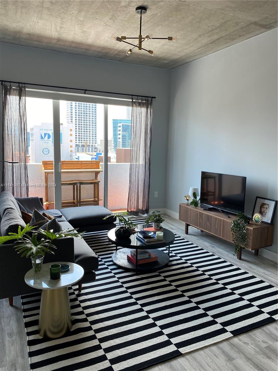 133 NE 2nd Ave # 915