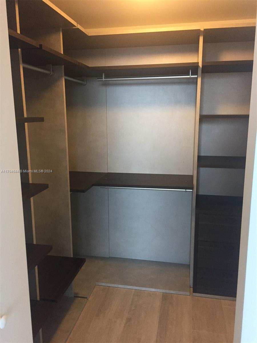 45 SW 9th St # 2302