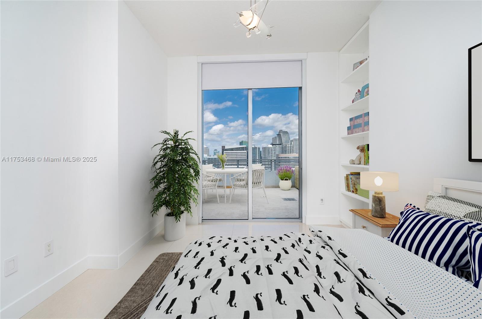 1060 Brickell Ave # 4203