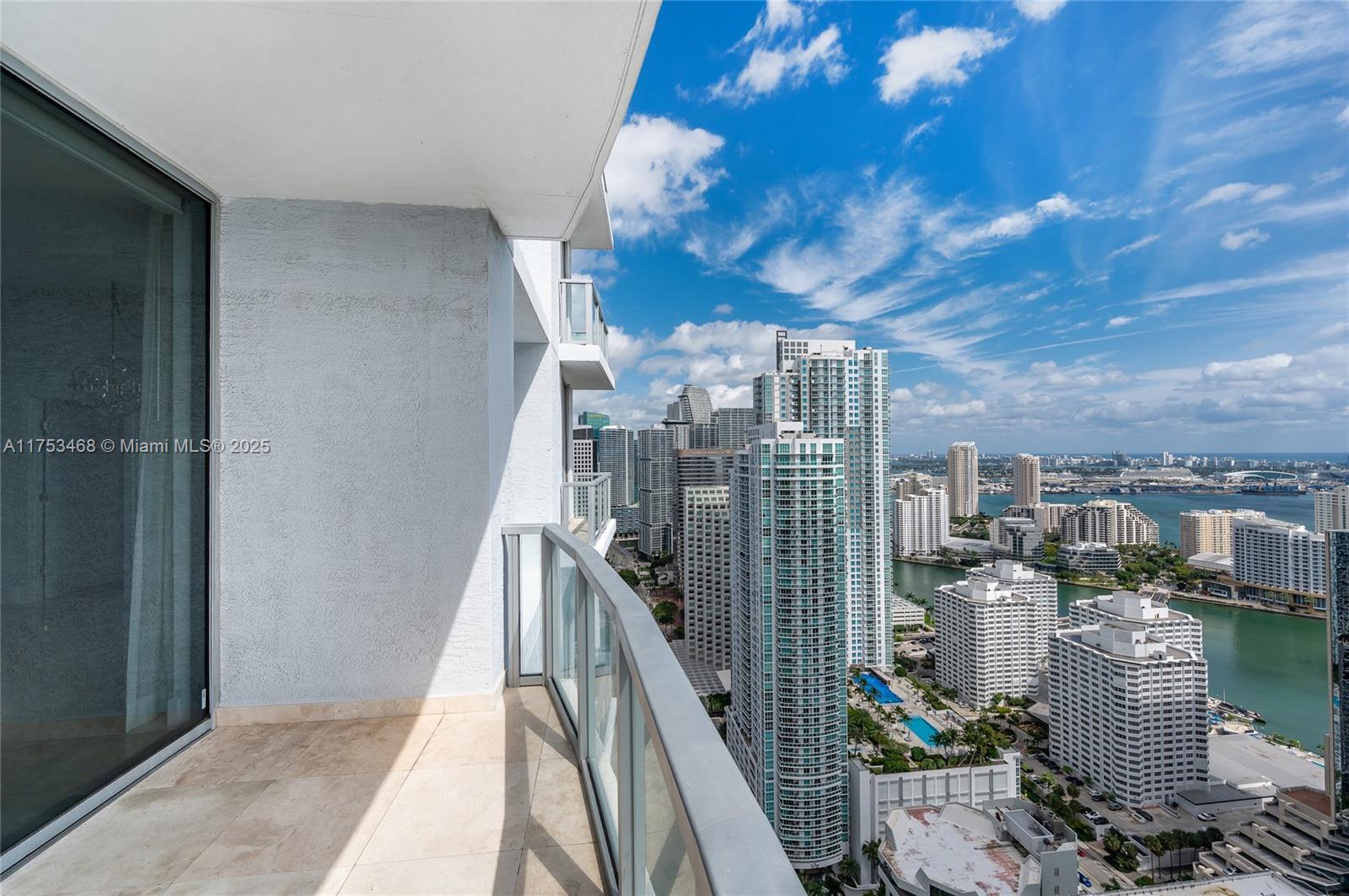 1060 Brickell Ave # 4203