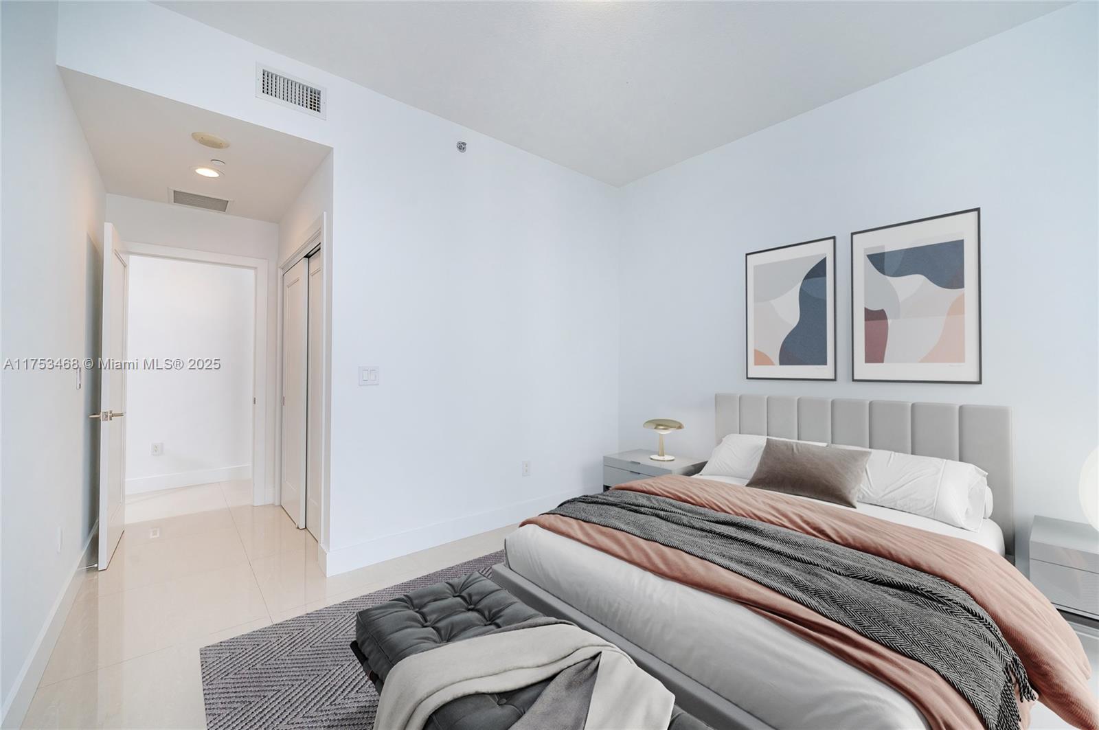 1060 Brickell Ave # 4203