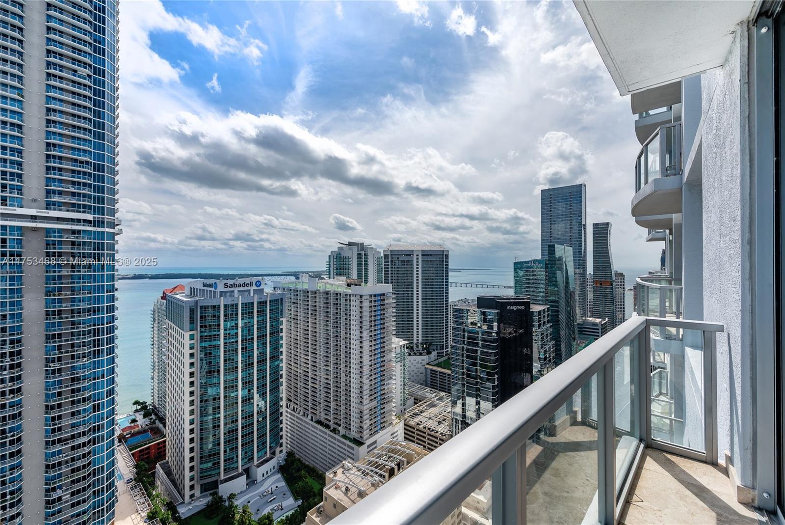 1060 Brickell Ave # 4203
