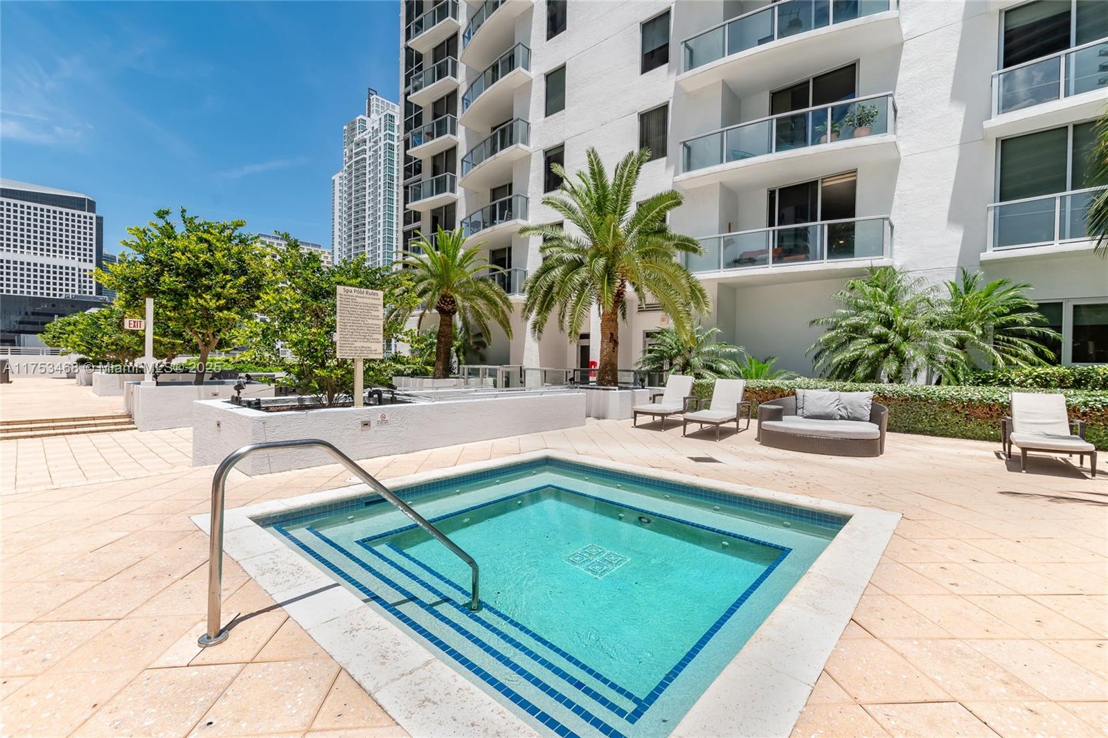 1060 Brickell Ave # 4203
