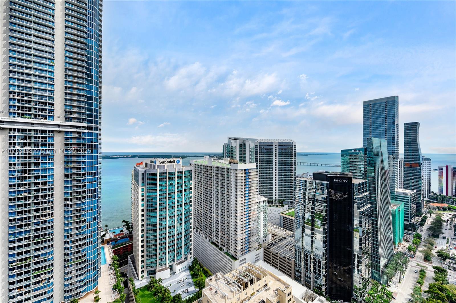 1060 Brickell Ave # 4203