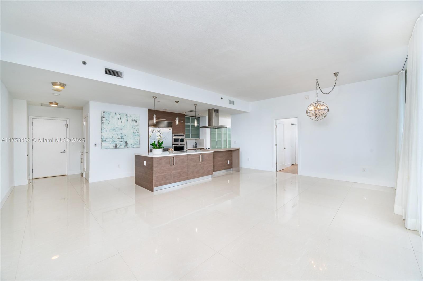 1060 Brickell Ave # 4203