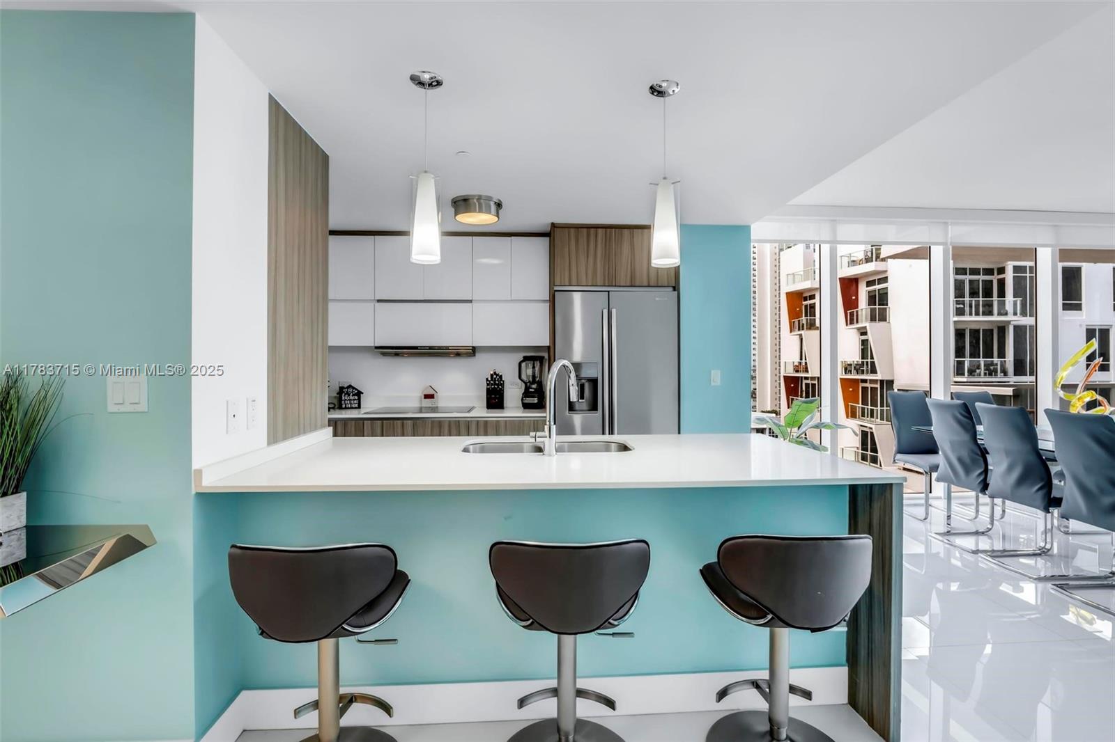 600 NE 27th St # 1901