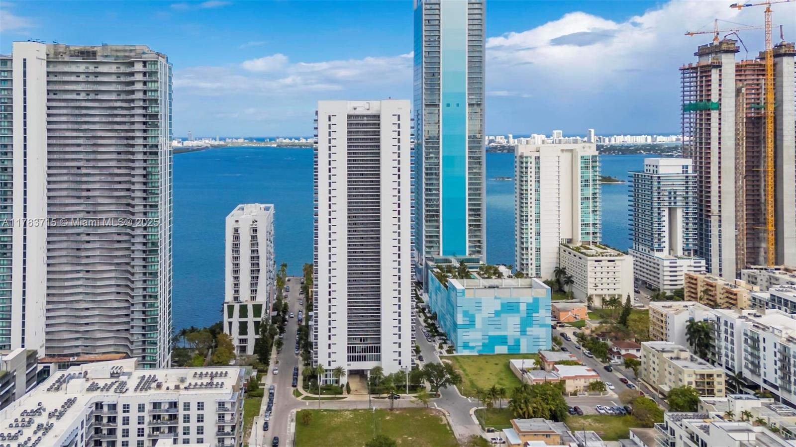 600 NE 27th St # 1901