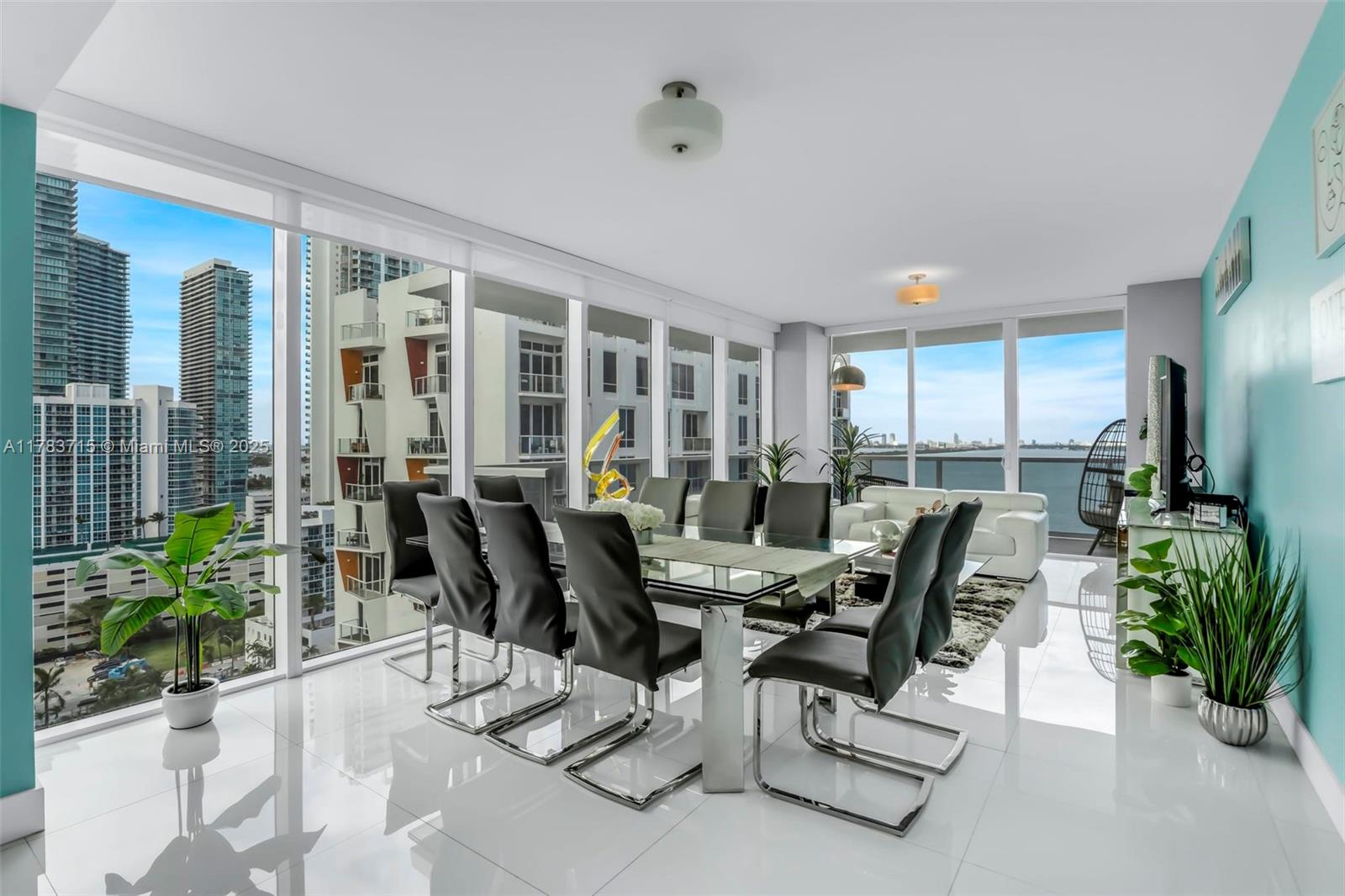 600 NE 27th St # 1901