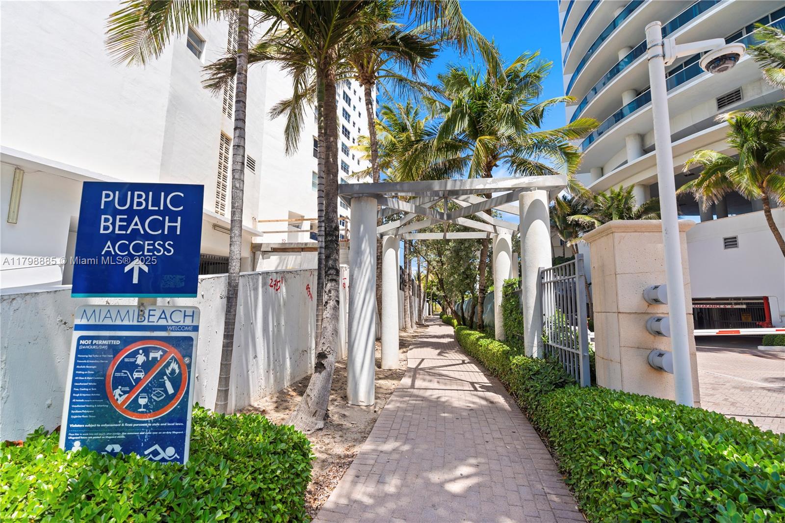 6039 Collins Ave # 521