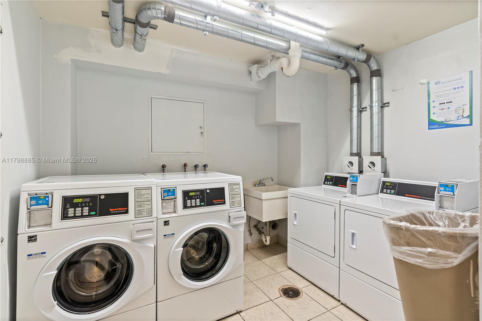 6039 Collins Ave # 521