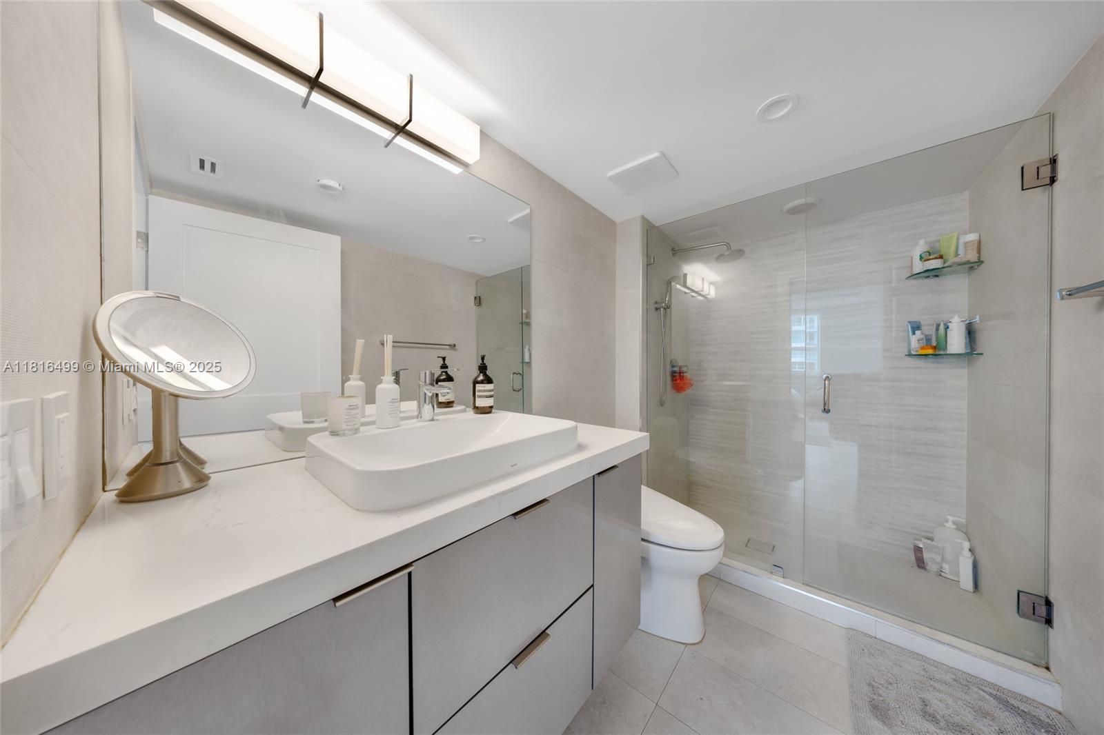 1155 BRICKELL BAY DR # 3002