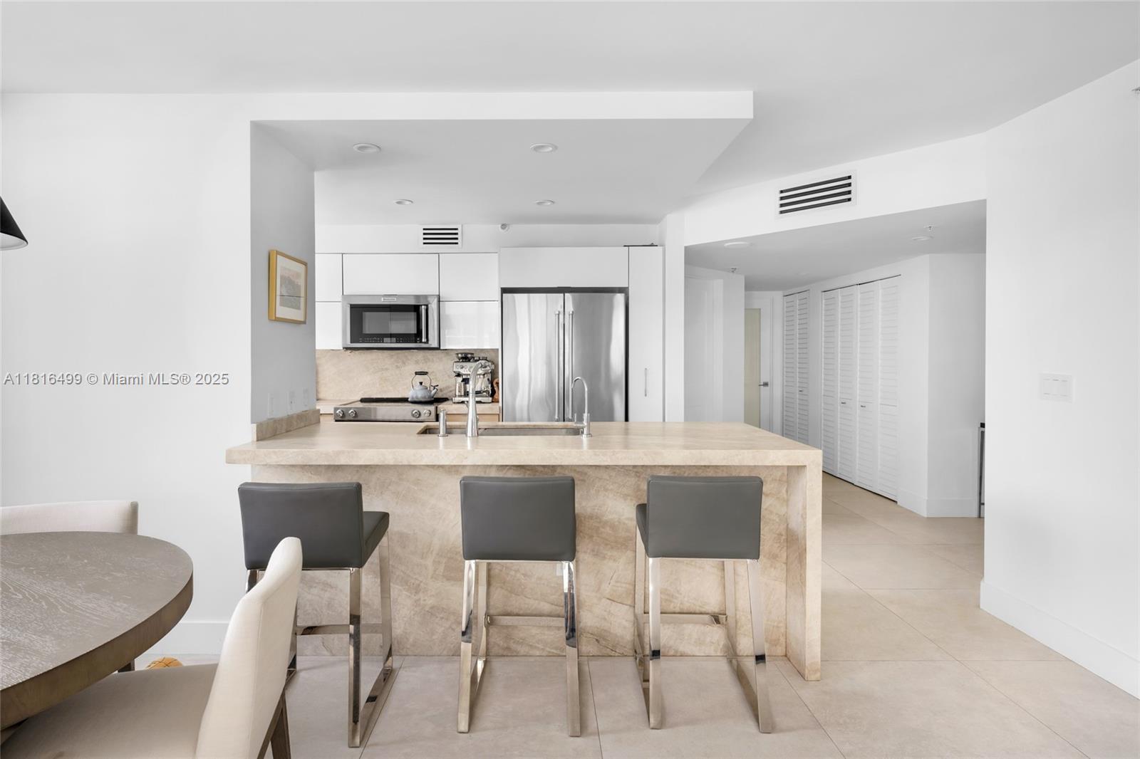 1155 BRICKELL BAY DR # 3002