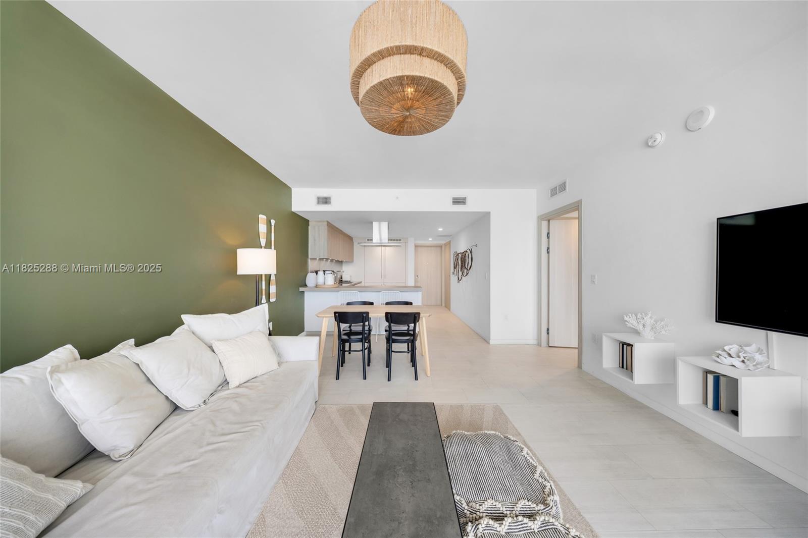 1000 Brickell Plaza # 4704
