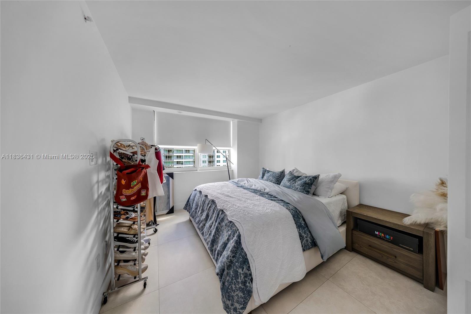 1155 BRICKELL BAY DR # 3002