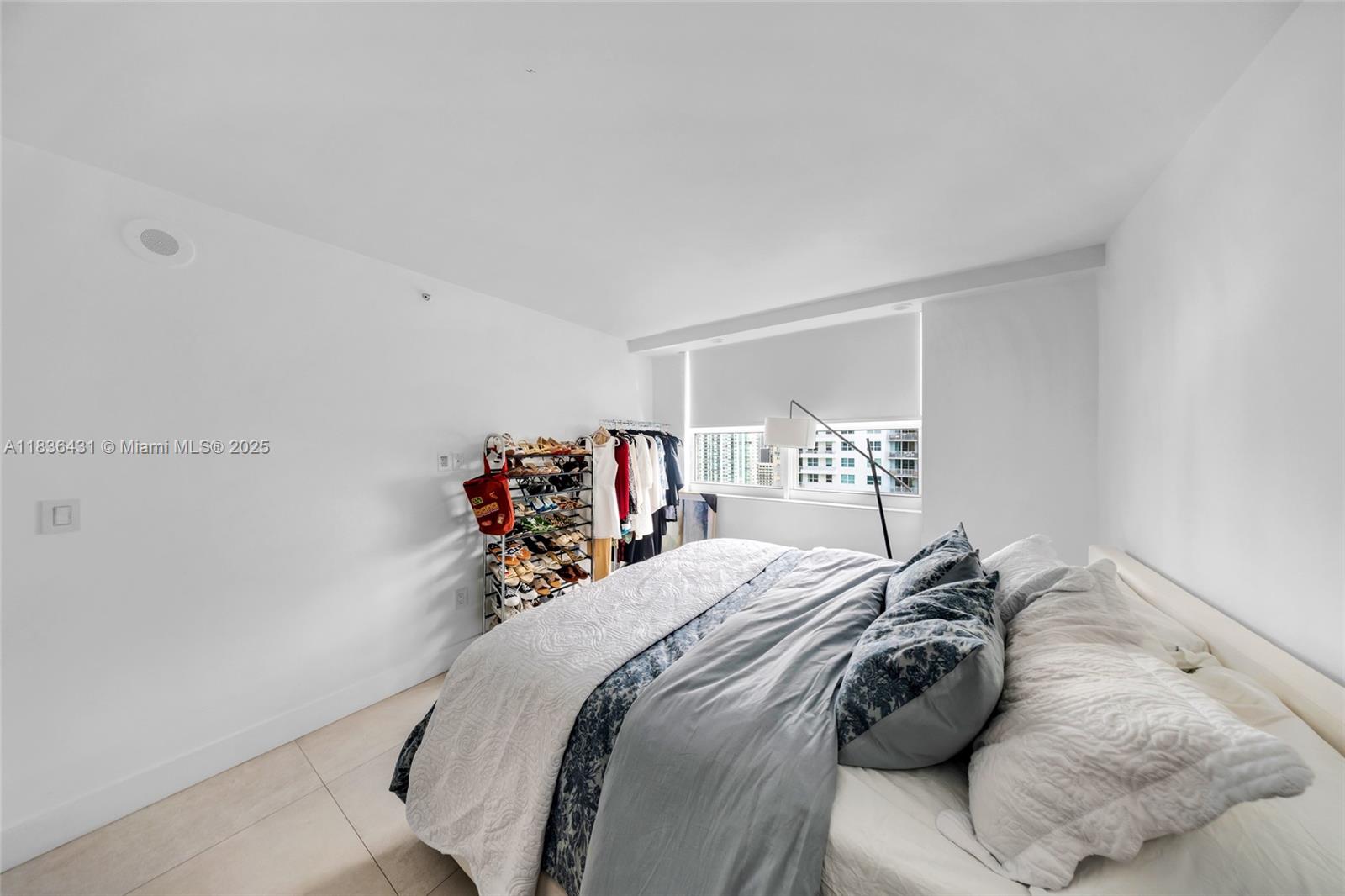 1155 BRICKELL BAY DR # 3002