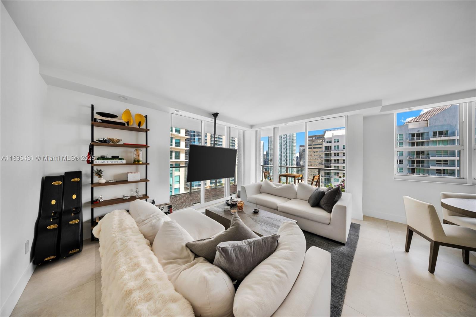 1155 BRICKELL BAY DR # 3002
