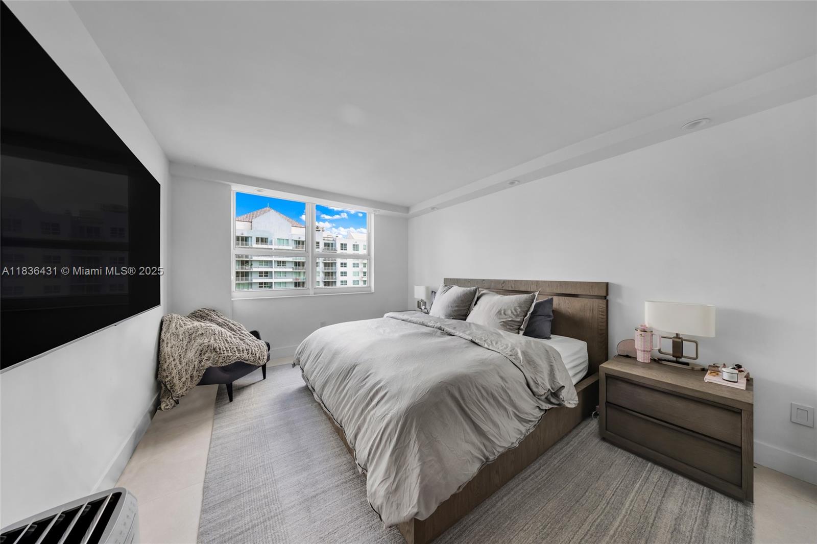 1155 BRICKELL BAY DR # 3002
