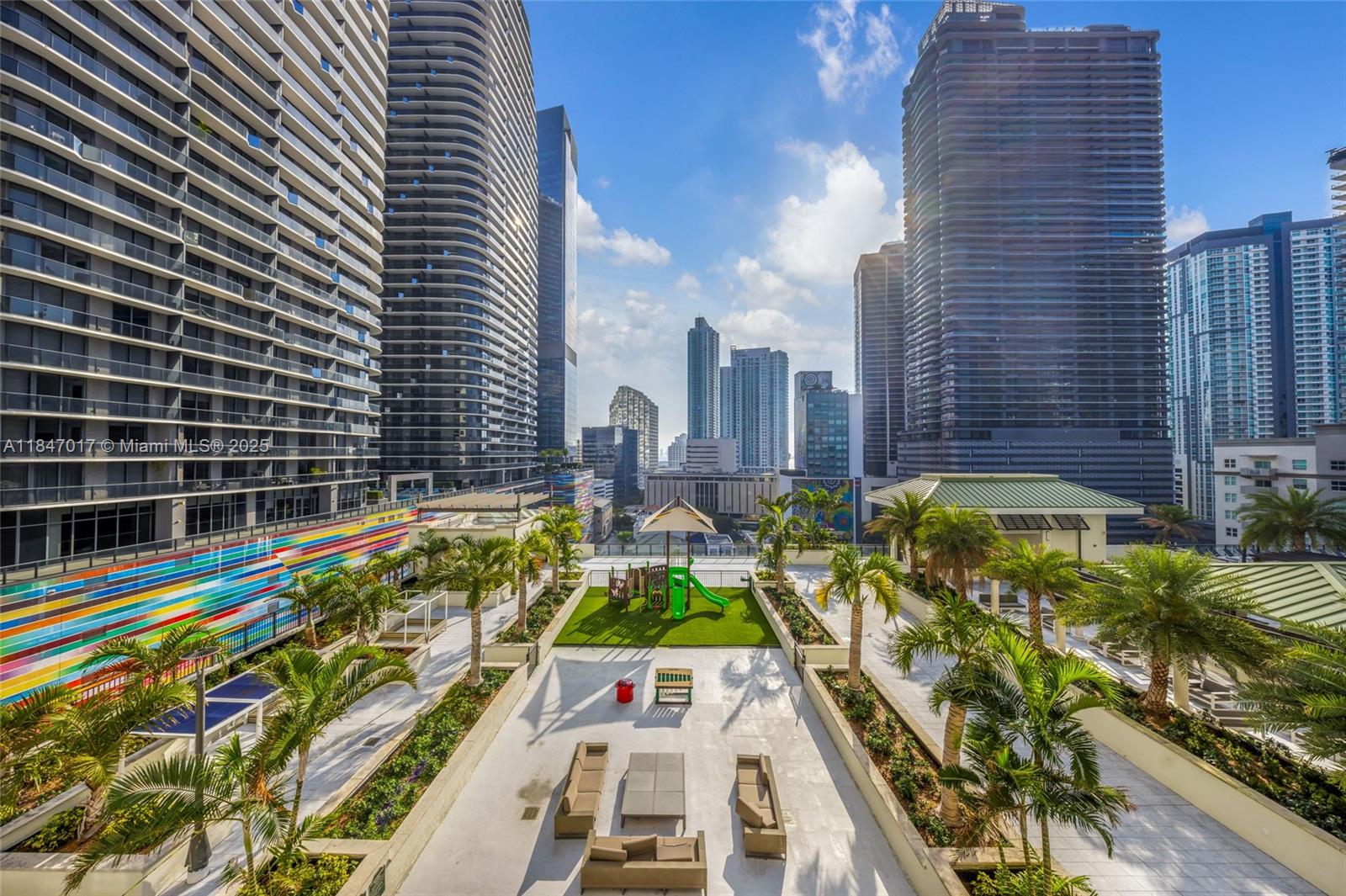 999 SW 1st Ave # 1417