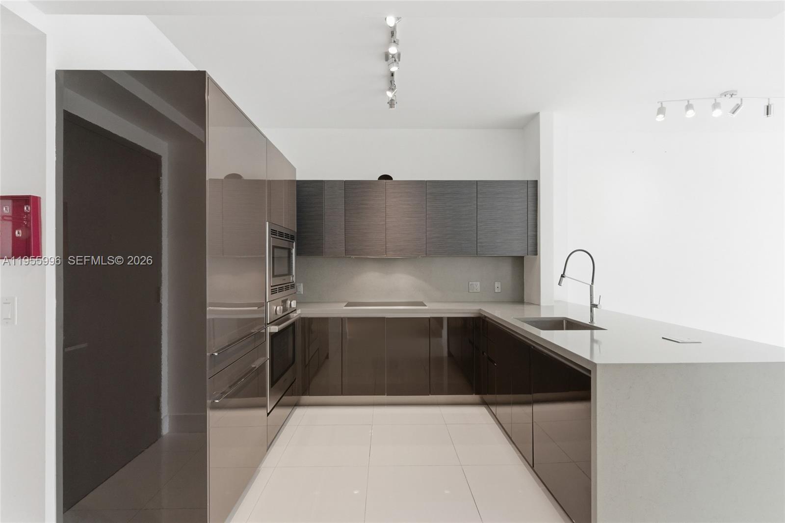 1080 Brickell Ave # 3507