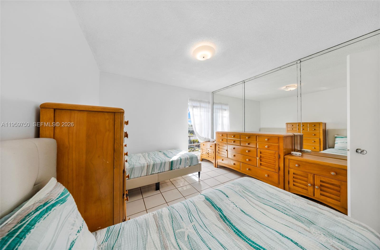 1400 SW 27th Ave # 403