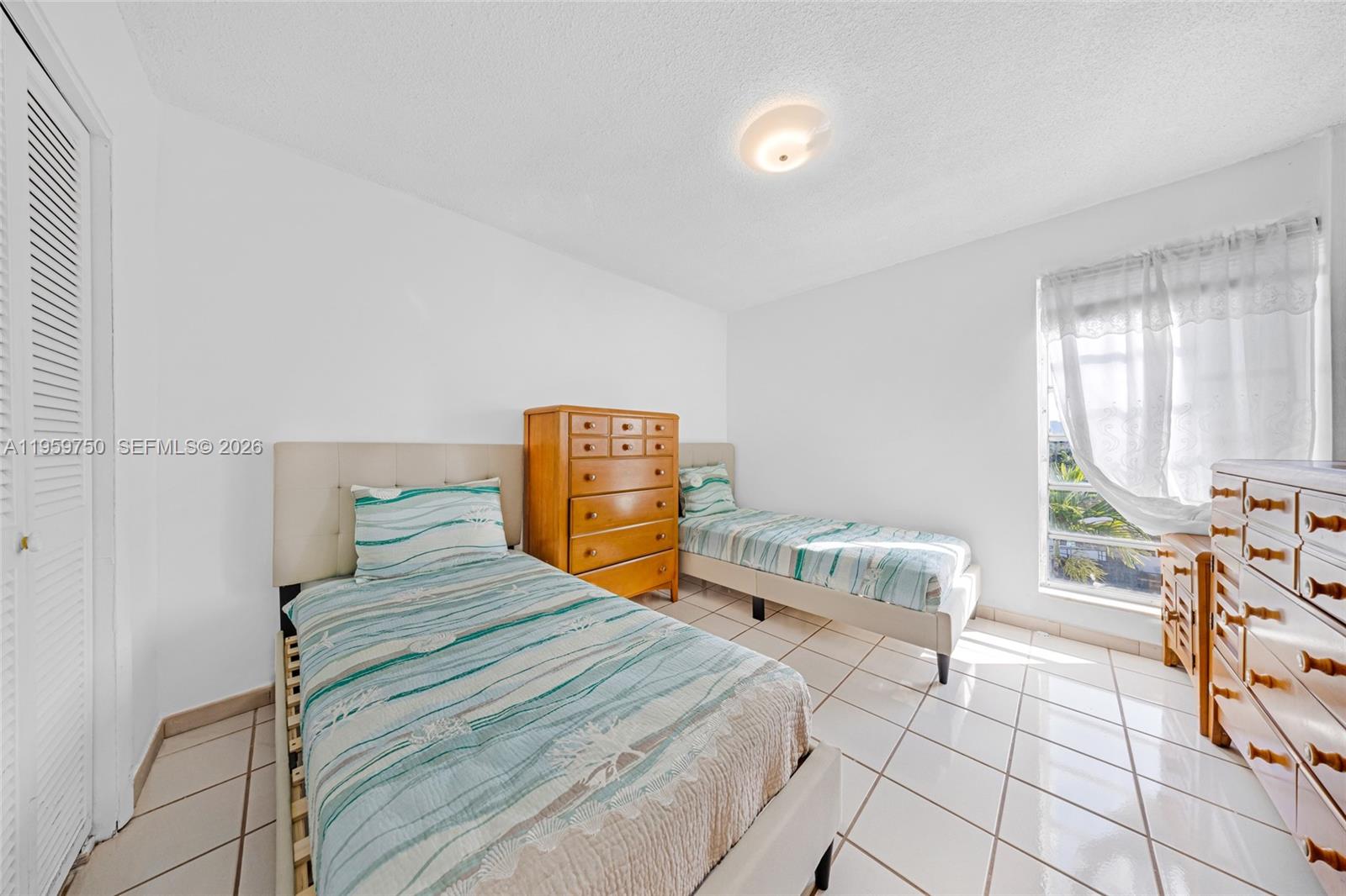 1400 SW 27th Ave # 403