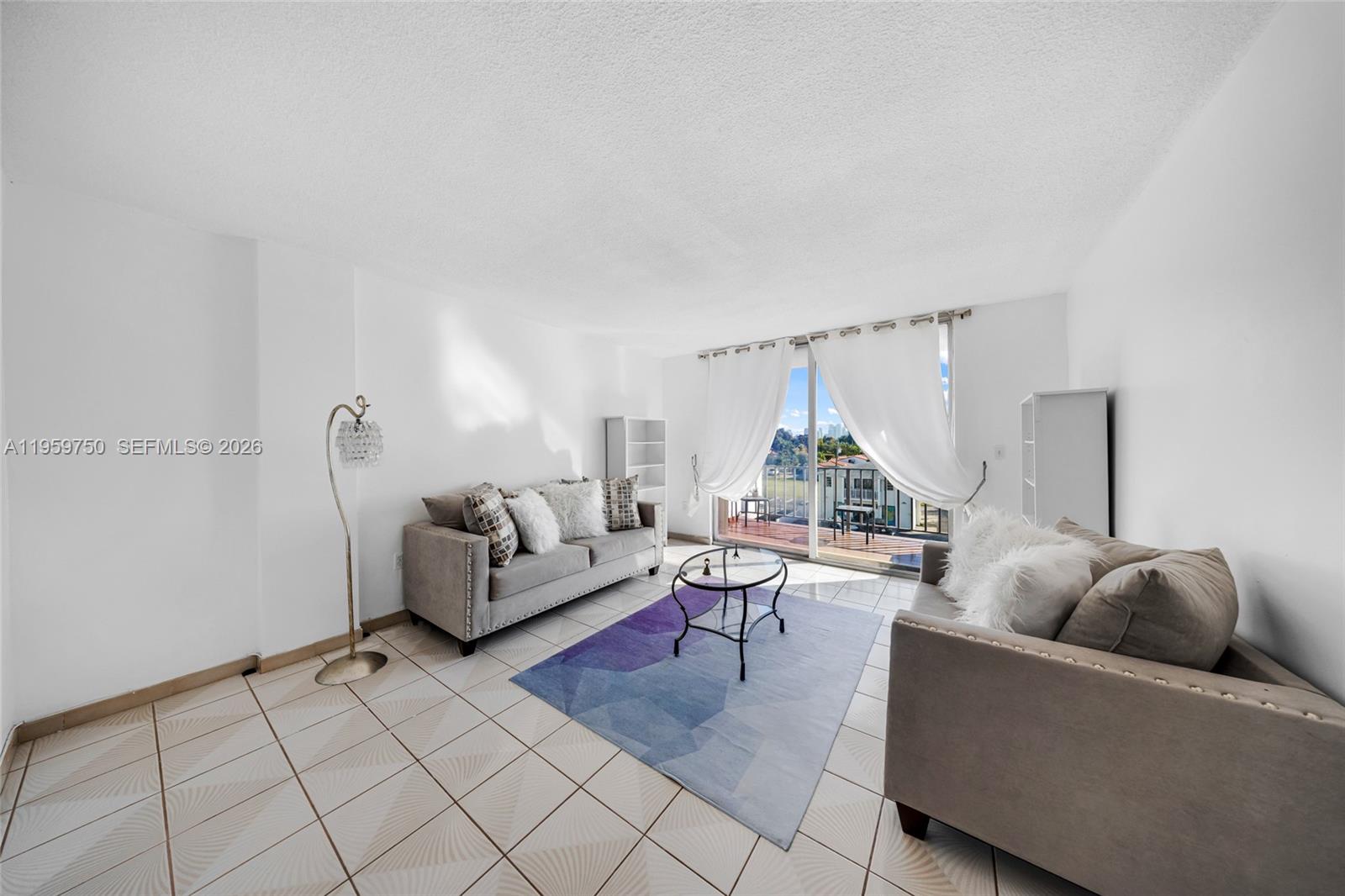 1400 SW 27th Ave # 403