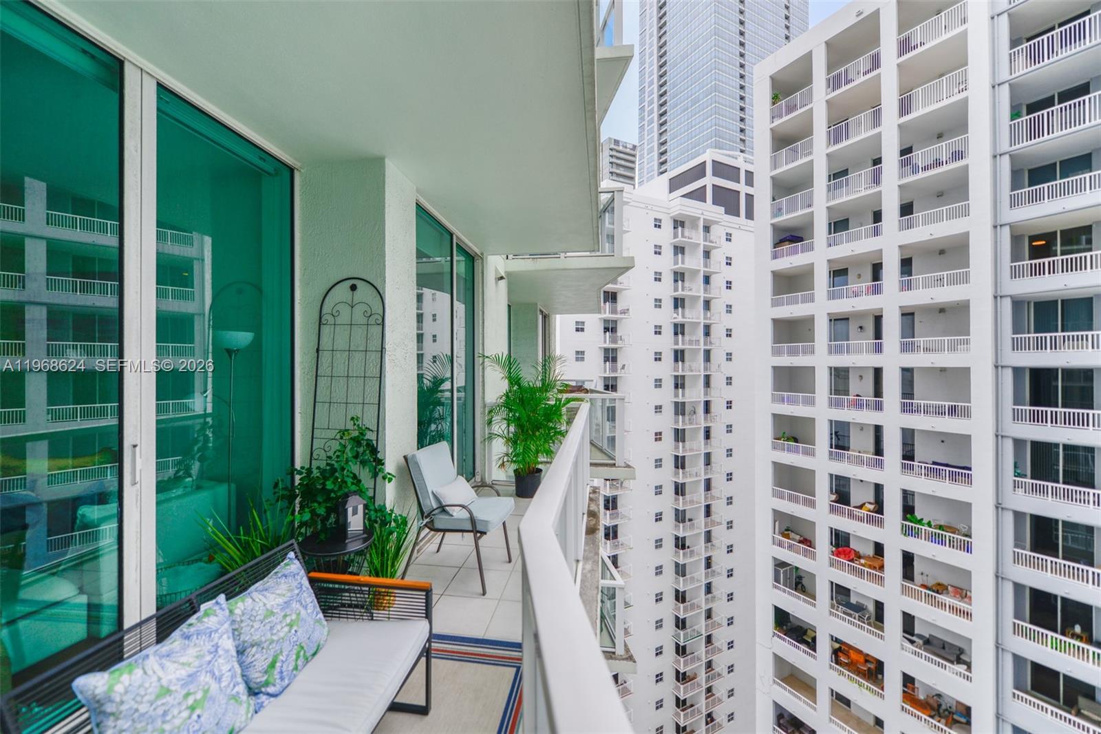 218 SE 14th Street # 2306