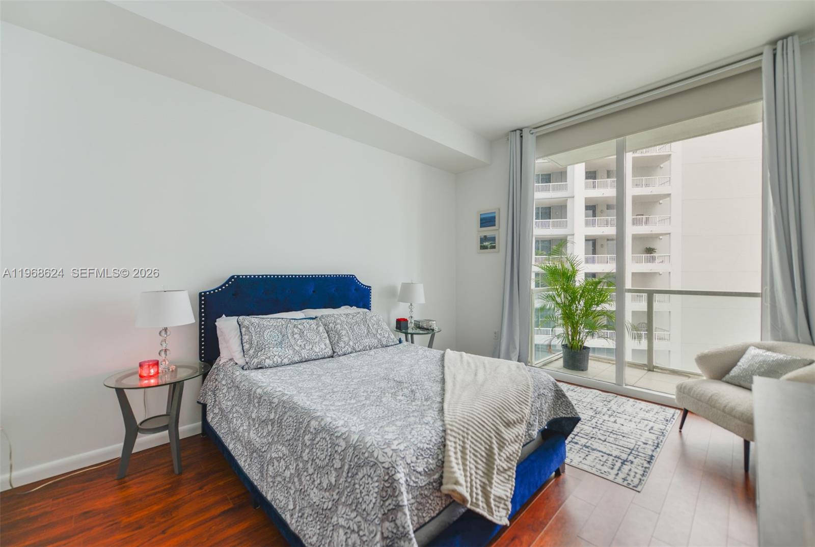 218 SE 14th Street # 2306